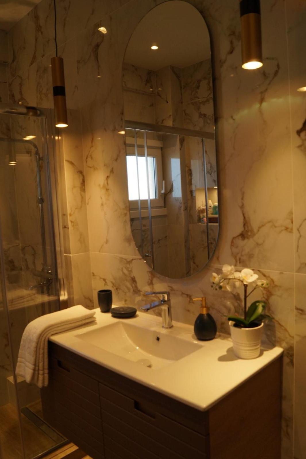 Daphne Luxury Apartment كاستوريا المظهر الخارجي الصورة