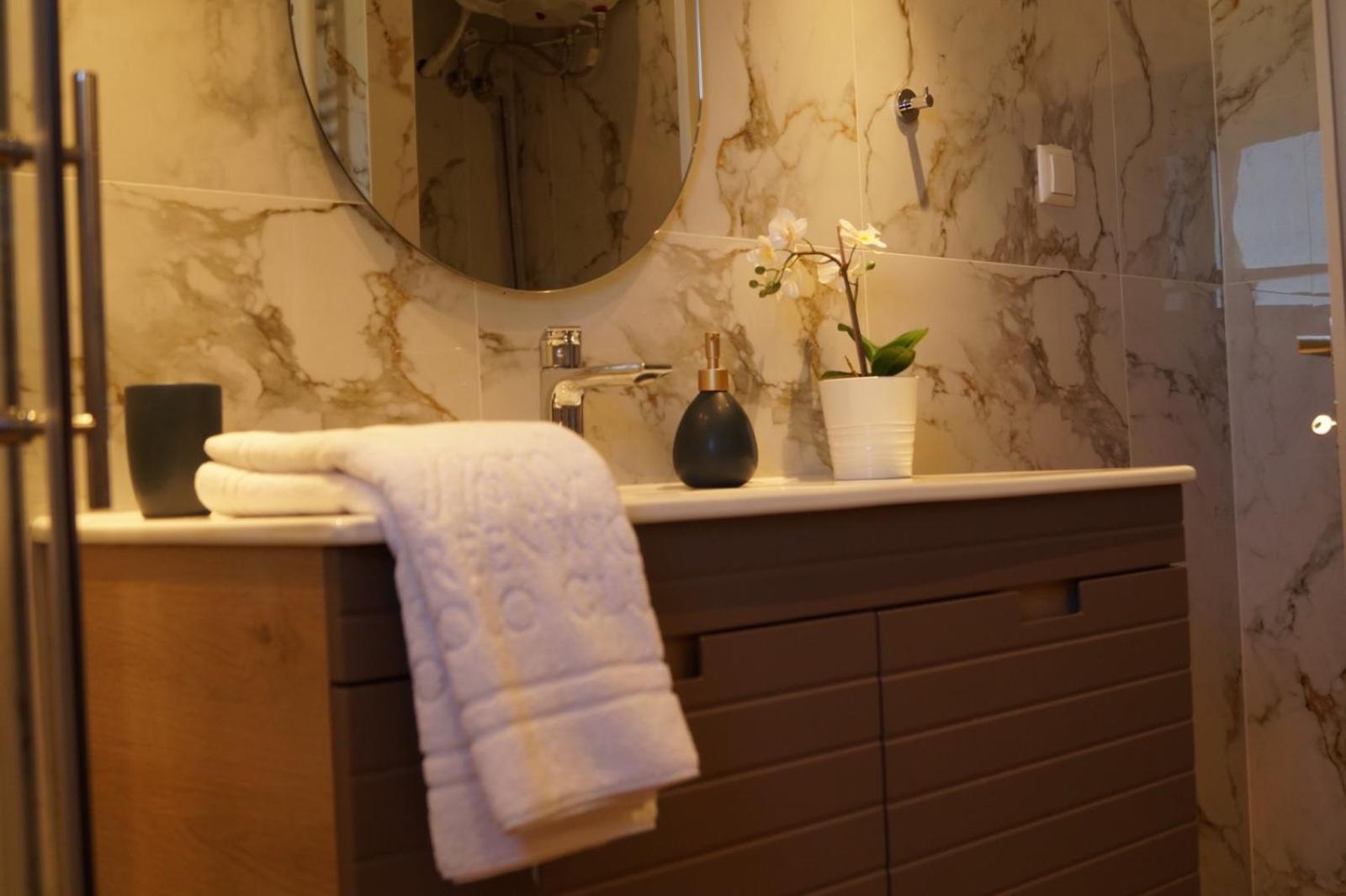 Daphne Luxury Apartment كاستوريا المظهر الخارجي الصورة